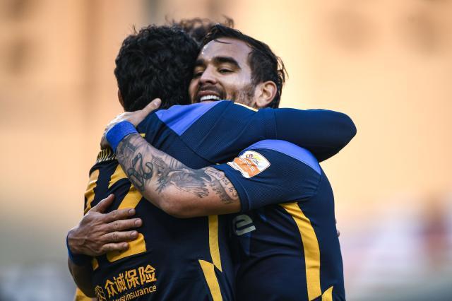 九游体育下载-广州城13连败后逃出生天 完胜深圳队提前一轮保级