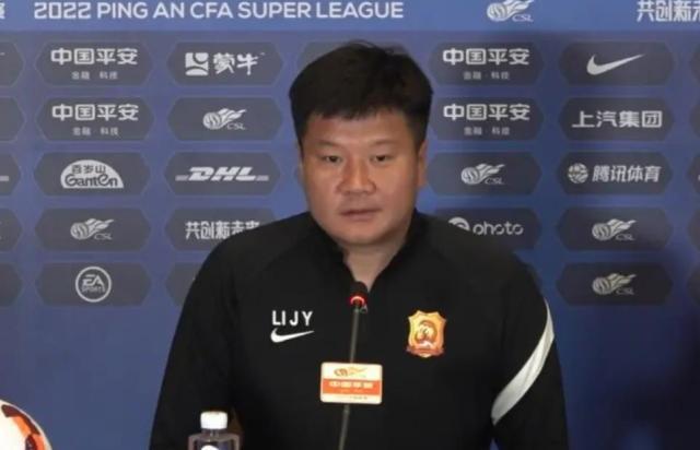 九游体育官网-海港vs武汉长江：张琳芃徐新首发 胡靖航搭福布斯