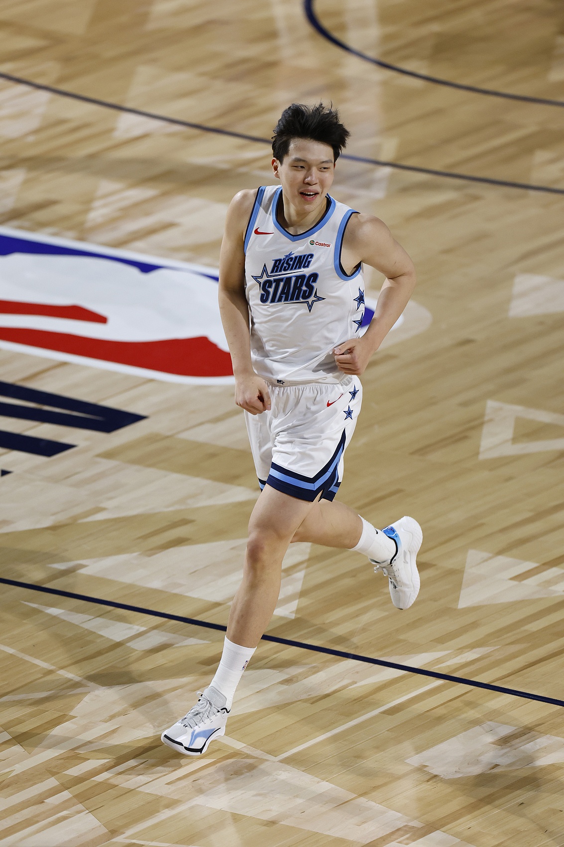 九游体育app-拓媒：杨瀚森&amp;利拉德在全明星赛的表现证明他们都是可用之人